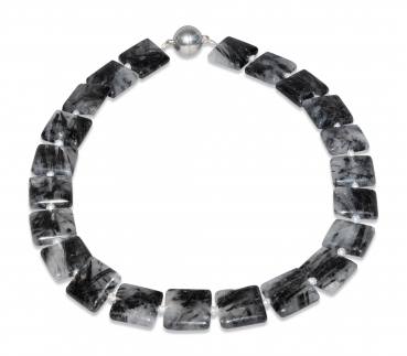 Collier aus Turmalinquarz mit Süßwasserperlen